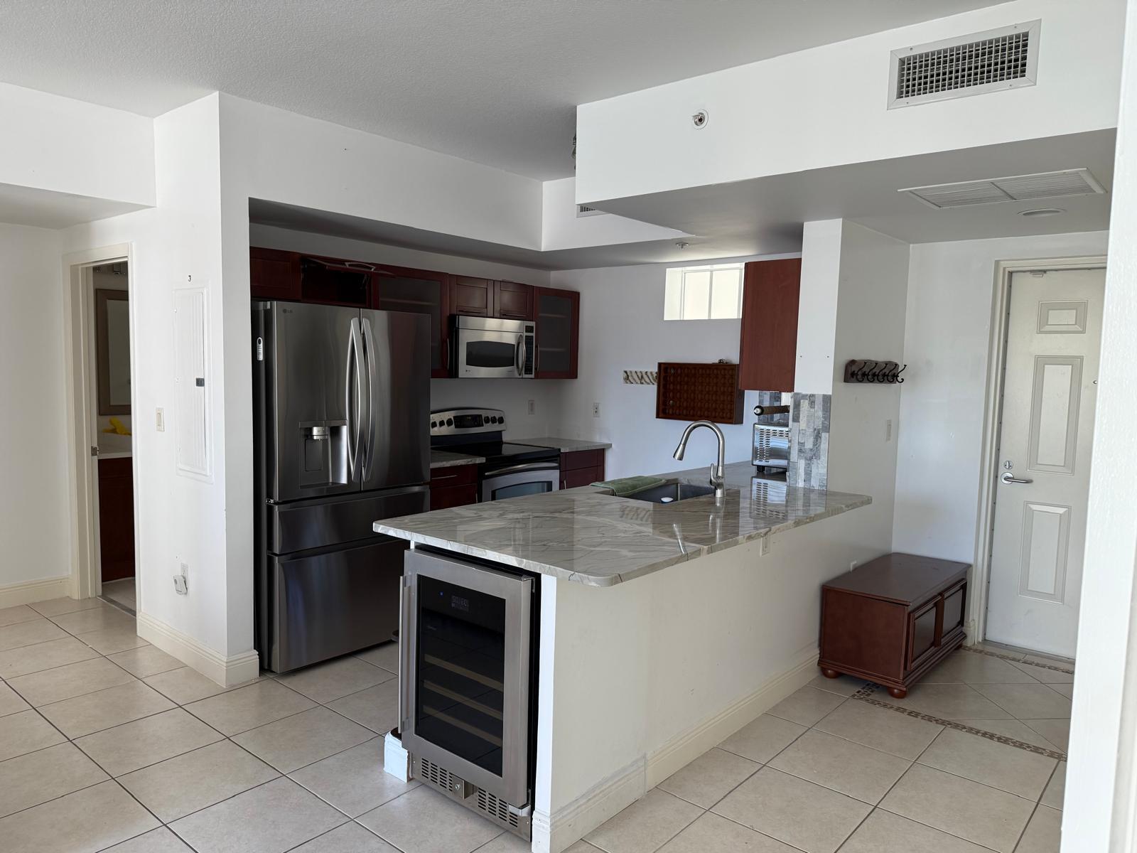 DOWNTOWN DADELAND CONDO N - Residential