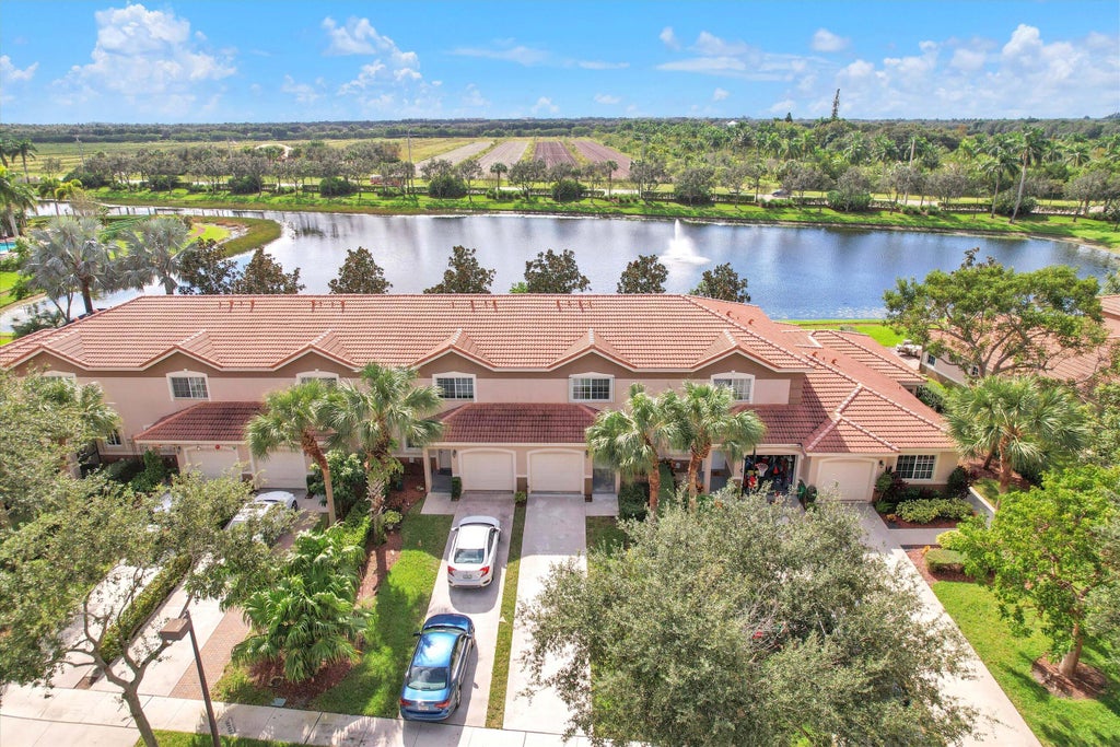 Photo of 6714 Old Farm Trail, Boynton Beach, FL 33437 (MLS # R11076737)