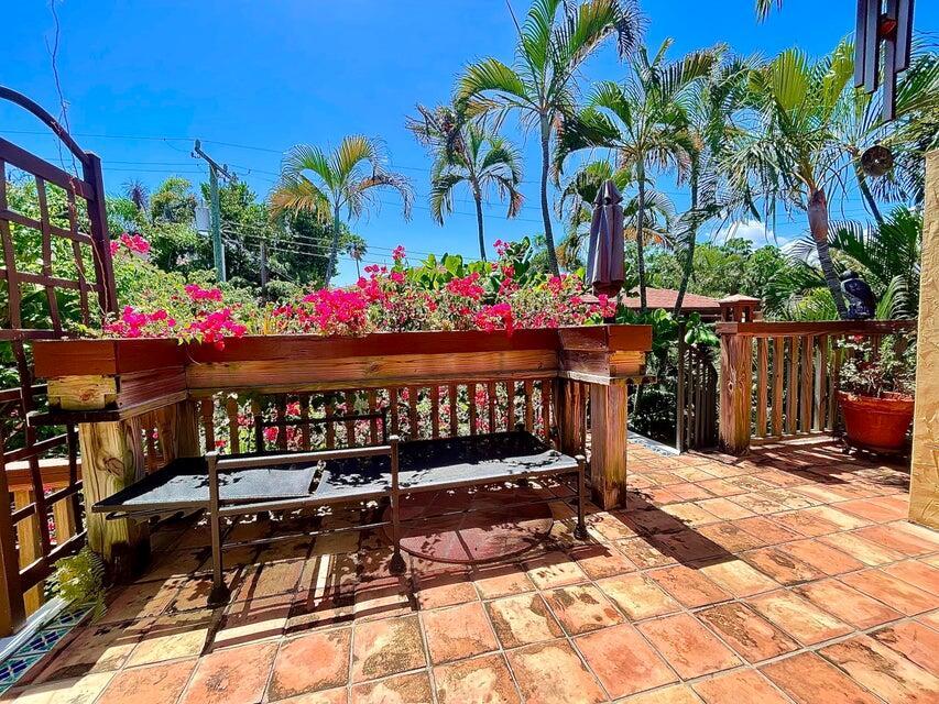 ROYAL PARK - Residential Lease