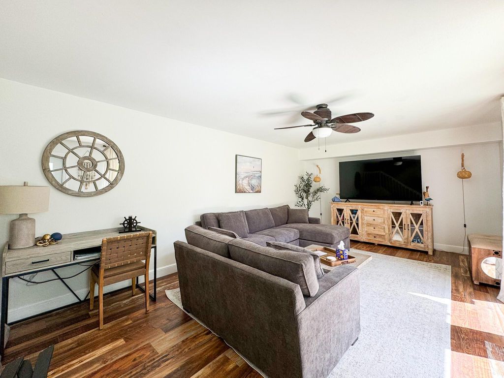 Photo of 2821 28th Court, Jupiter, FL 33477 (MLS # R11113203)