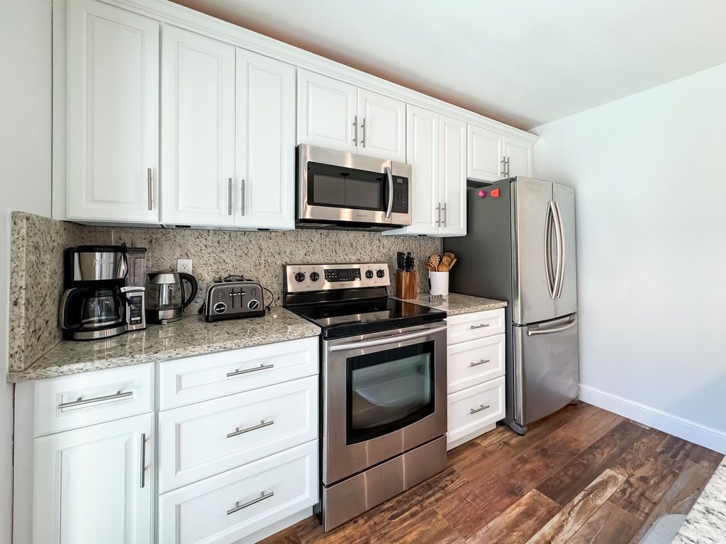 Photo of 2821 28th Court, Jupiter, FL 33477 (MLS # R11113203)