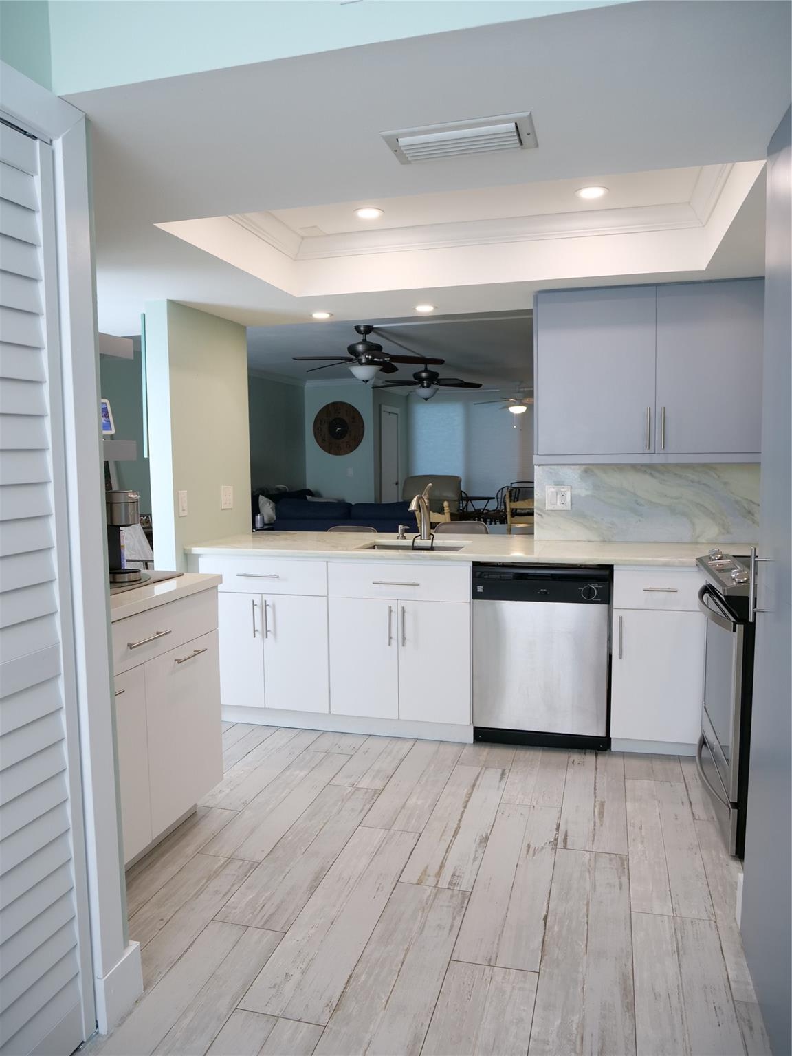 Abbey Village Villages Or - Residential Lease