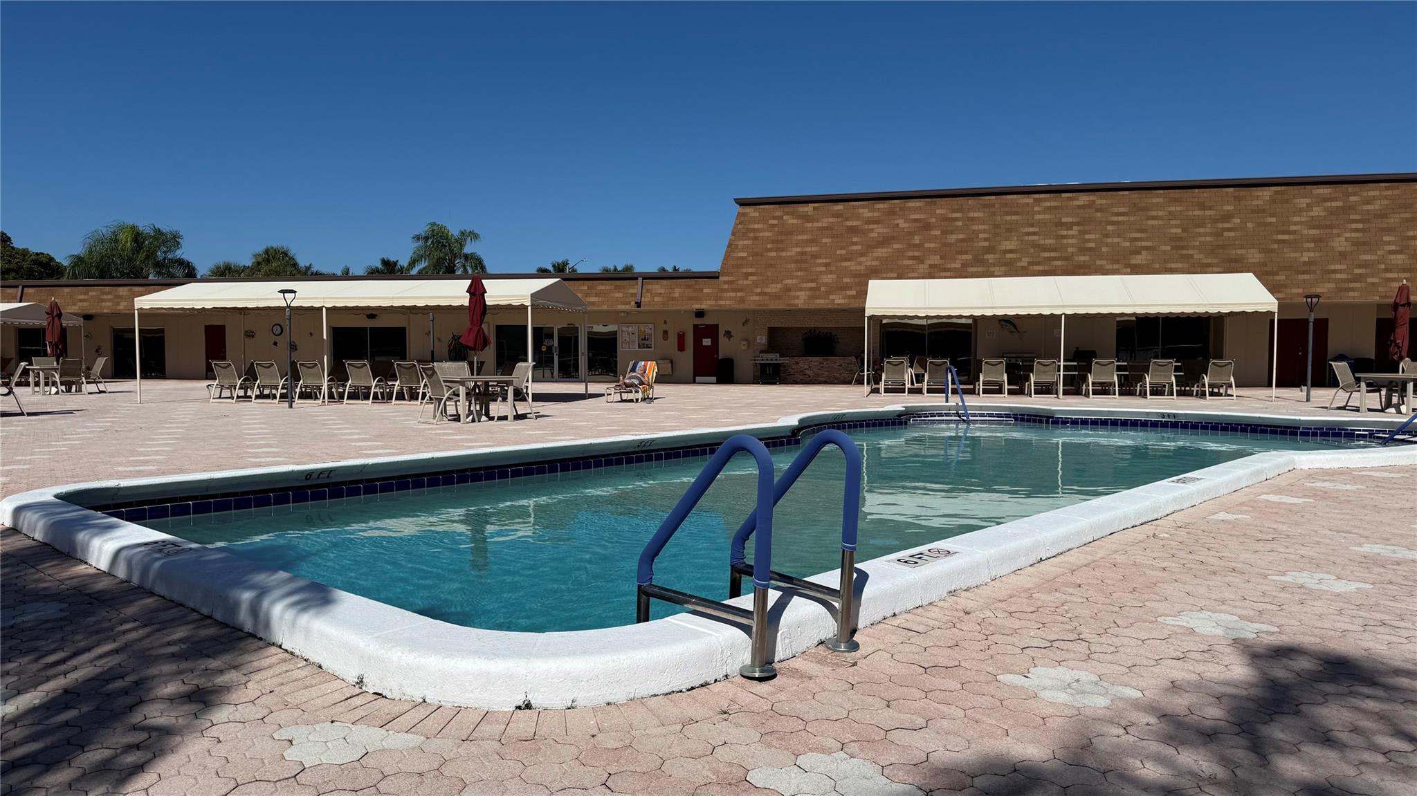 Abbey Village Villages Or - Residential Lease