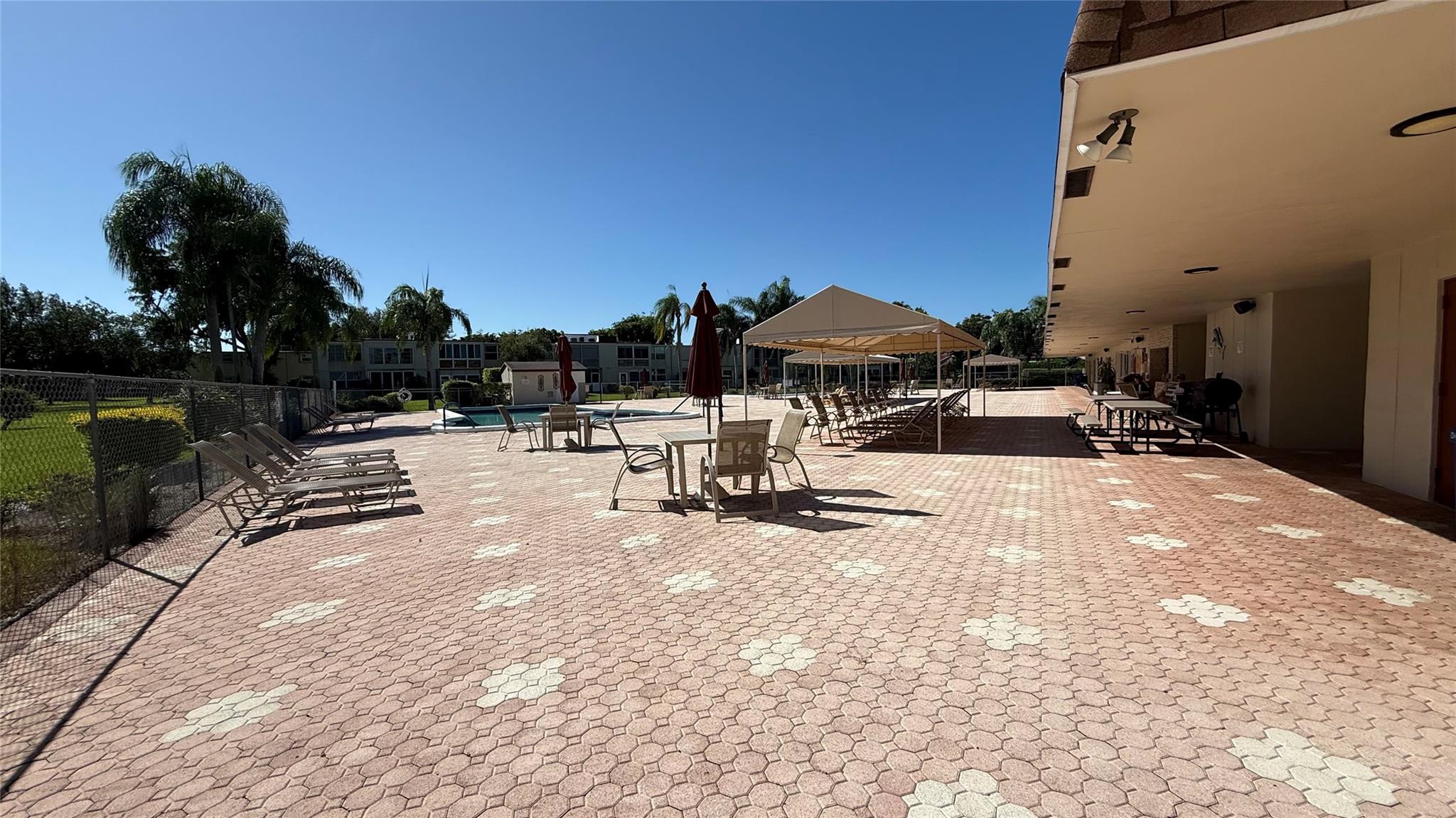 Abbey Village Villages Or - Residential Lease