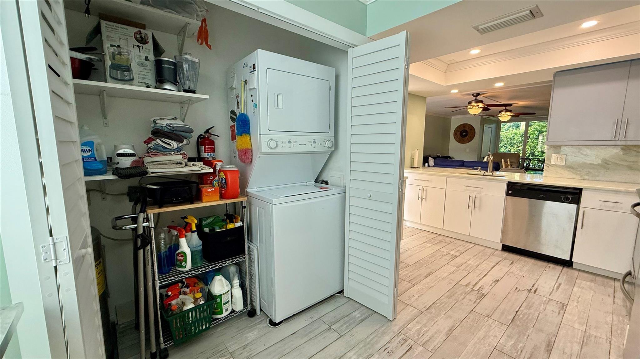 Abbey Village Villages Or - Residential Lease