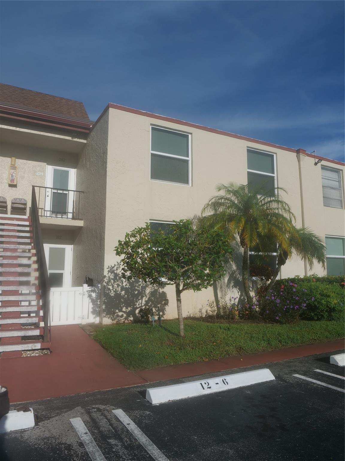 Welcome to Abbey Village in the Villages of Oriole! This inviting 2-bedroom, 2-bath first-floor condo offers 1,005 sq ft of comfortable living with a outdoor patio for relaxing year-round. Enjoy a remodeled bright, open layout with spacious bedrooms and plenty of storage. The friendly 55+ community features a clubhouse, pool, and social activities. Conveniently located near shopping, dining, and just minutes from downtown Delray and the beach—this is Florida living at its best!