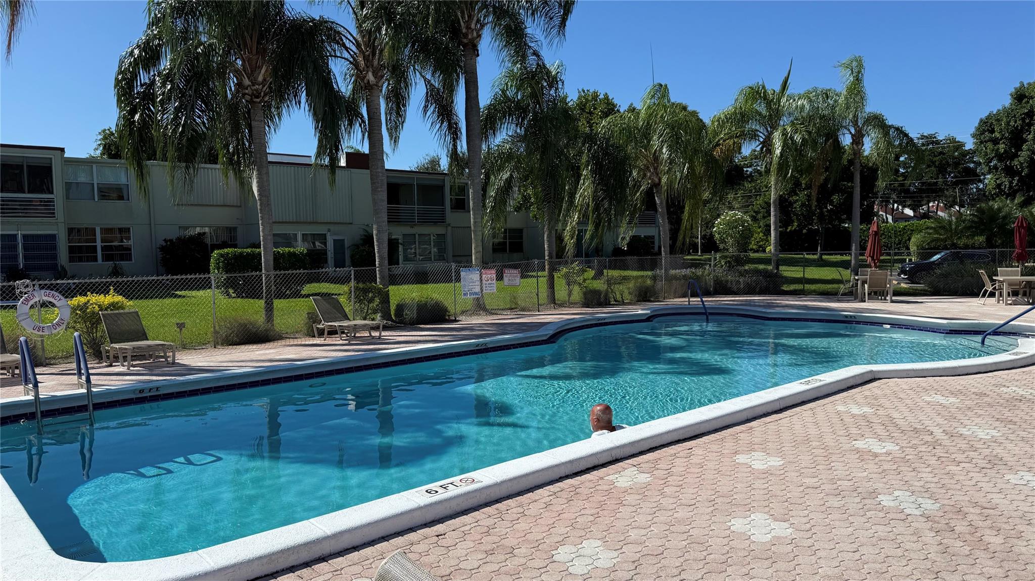 Abbey Village Villages Or - Residential Lease