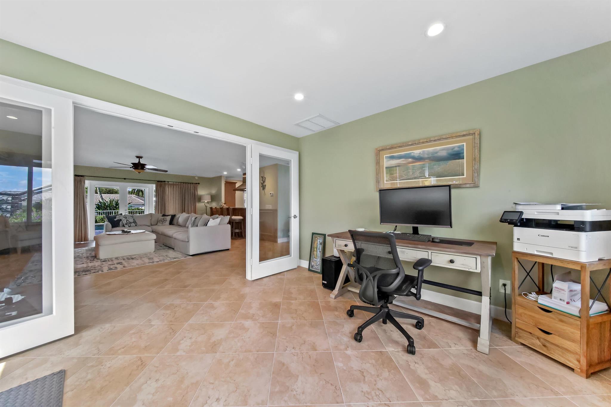 HIGH POINT ISLE - Residential