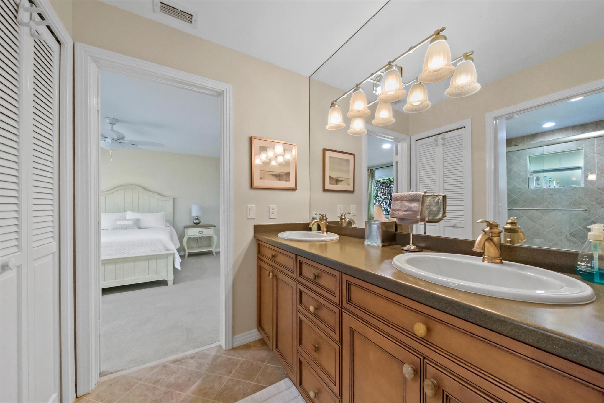 HIGH POINT ISLE - Residential