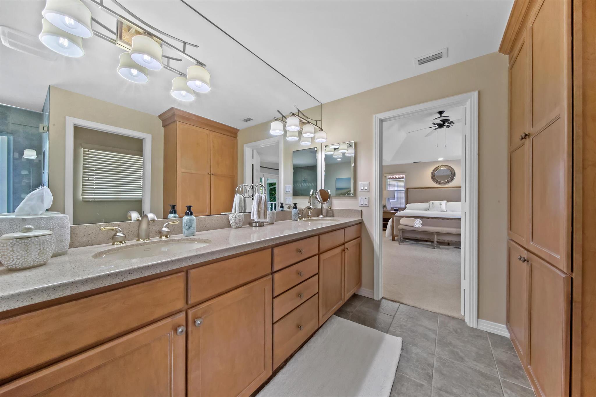 HIGH POINT ISLE - Residential