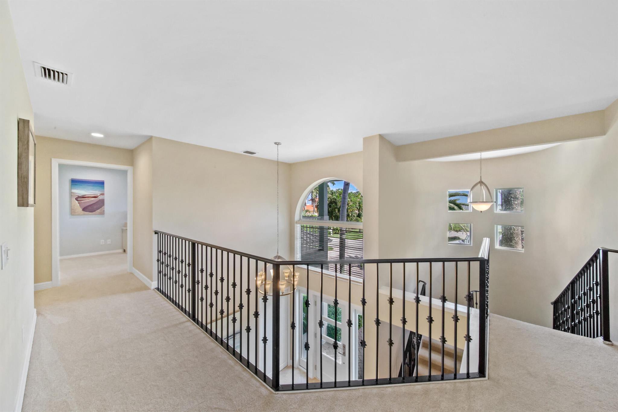 HIGH POINT ISLE - Residential