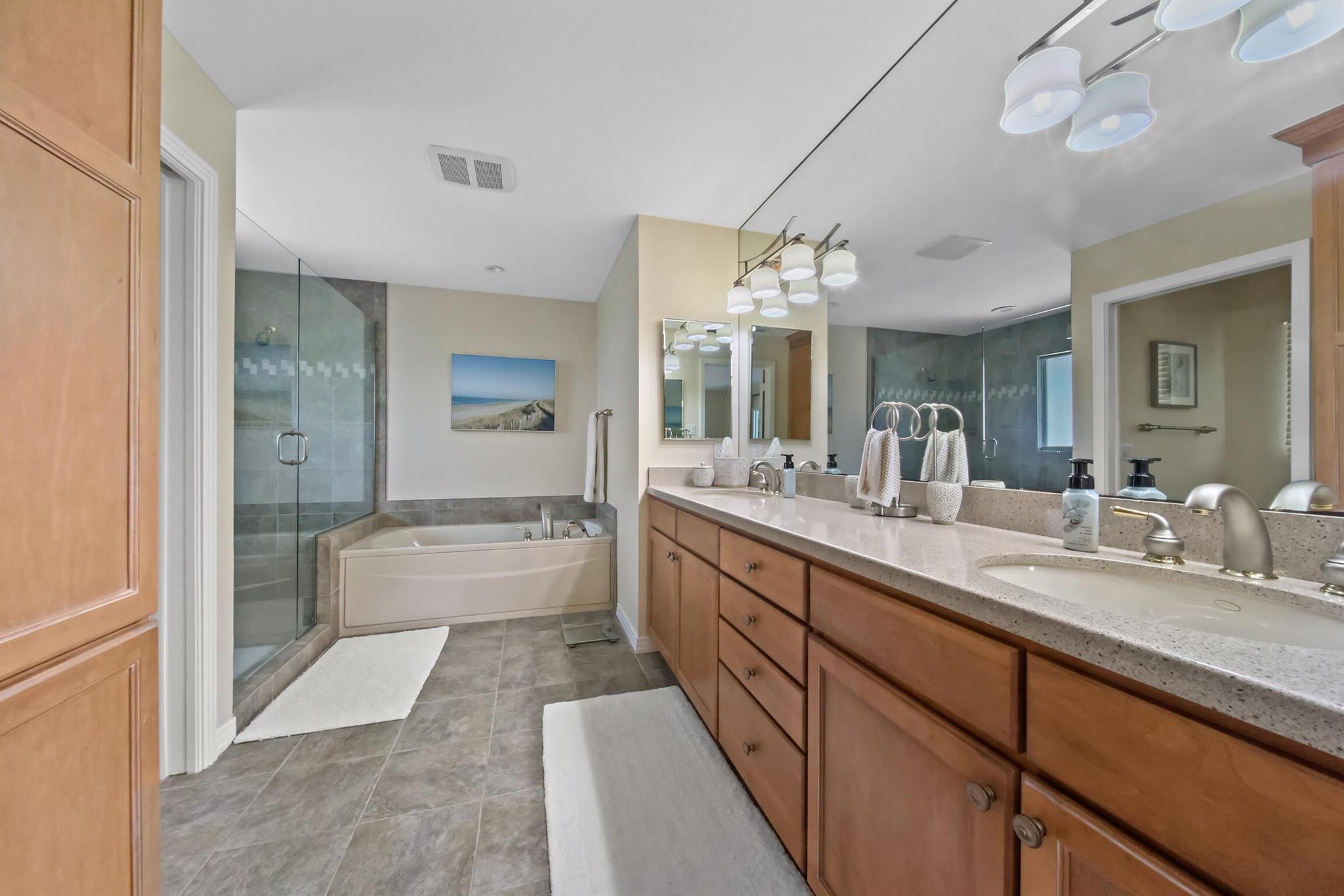 HIGH POINT ISLE - Residential