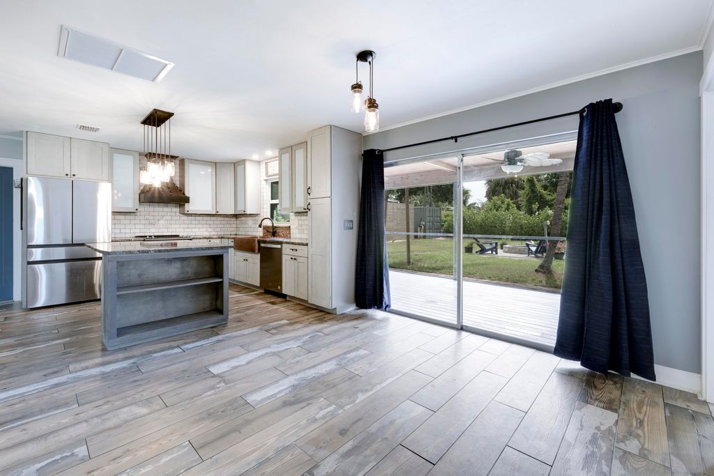 Photo of 11128 Monet Terrace, Palm Beach Gardens, FL 33410 (MLS # R11003976)