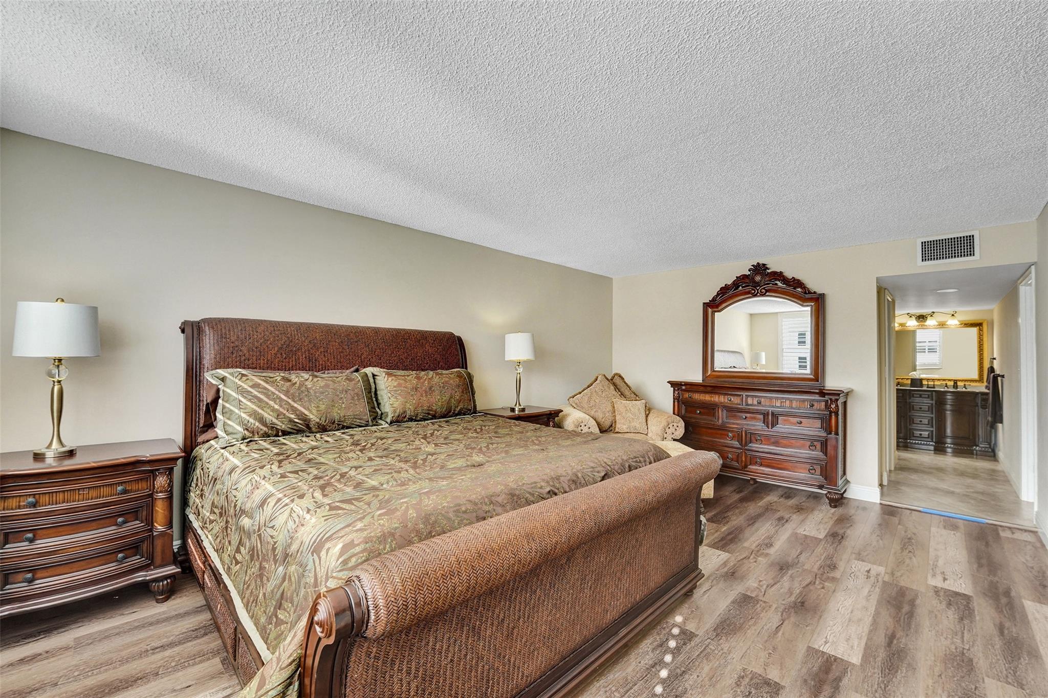 Opal Towers Condo - Residential Lease