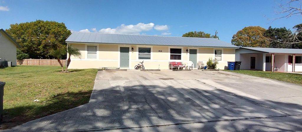 Photo of 912 Skylark Drive, Fort Pierce, FL 34982 (MLS # R10956906)