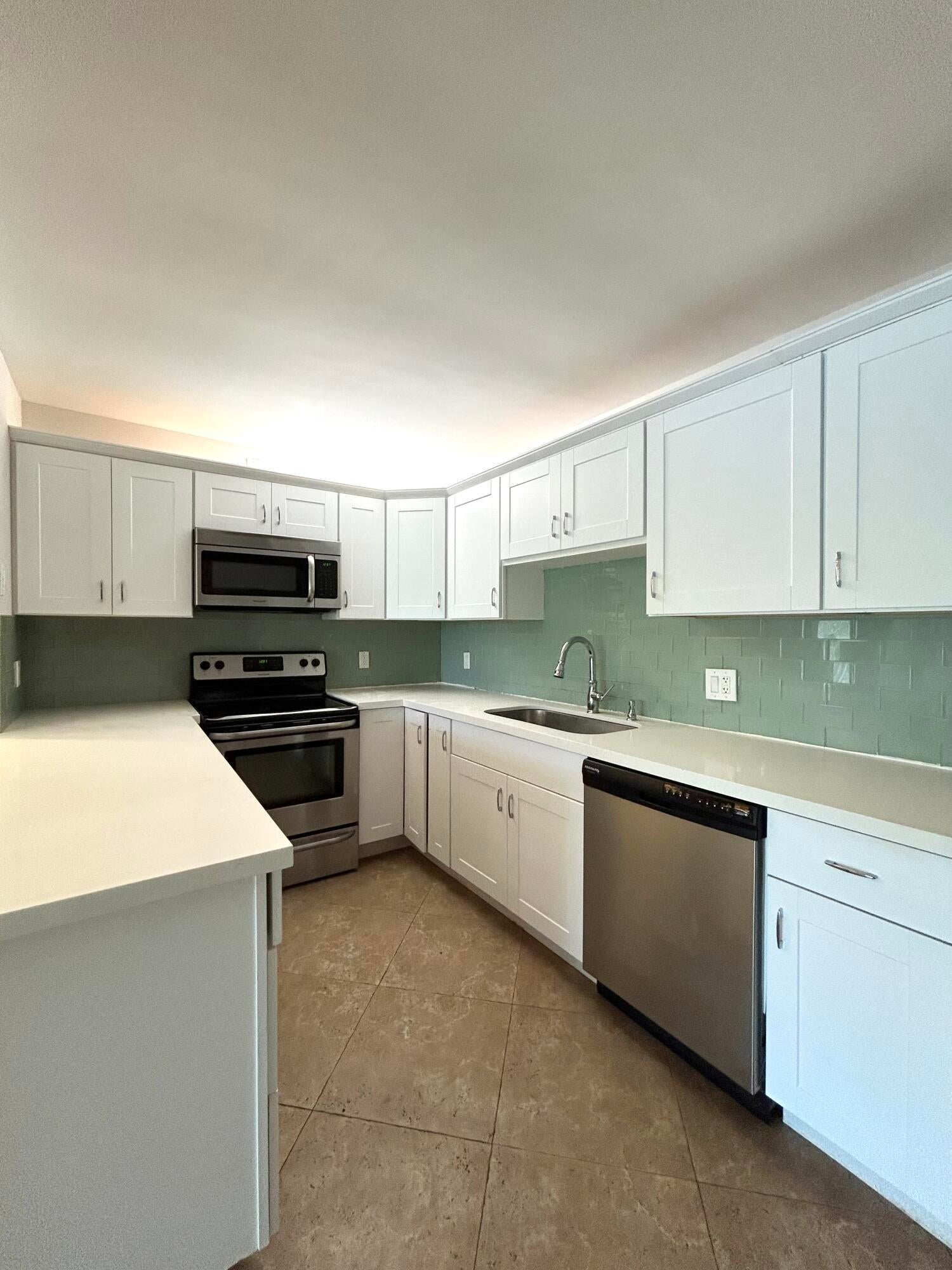 13830 Oneida Drive G1