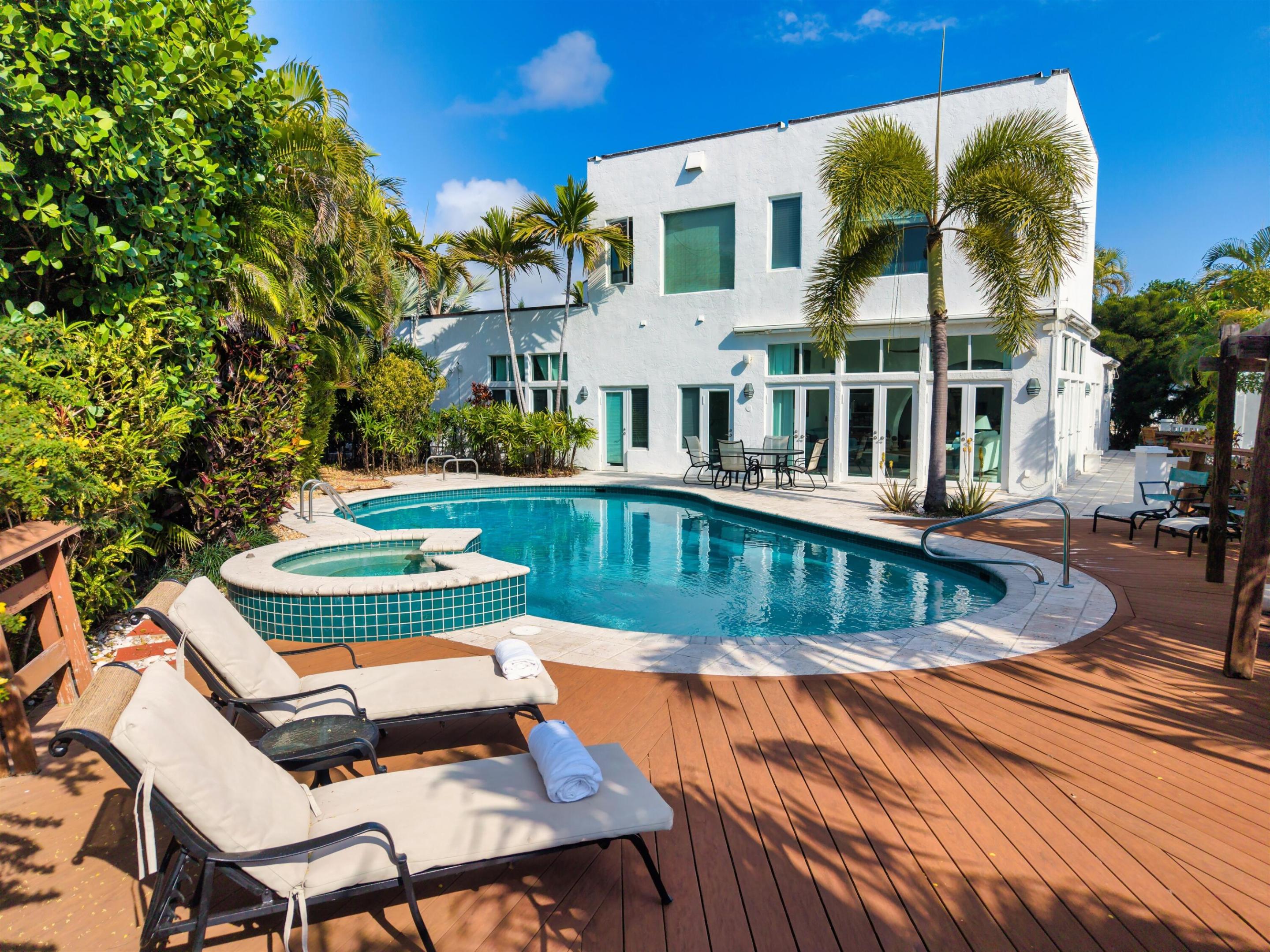 Sun N' Surf - Residential