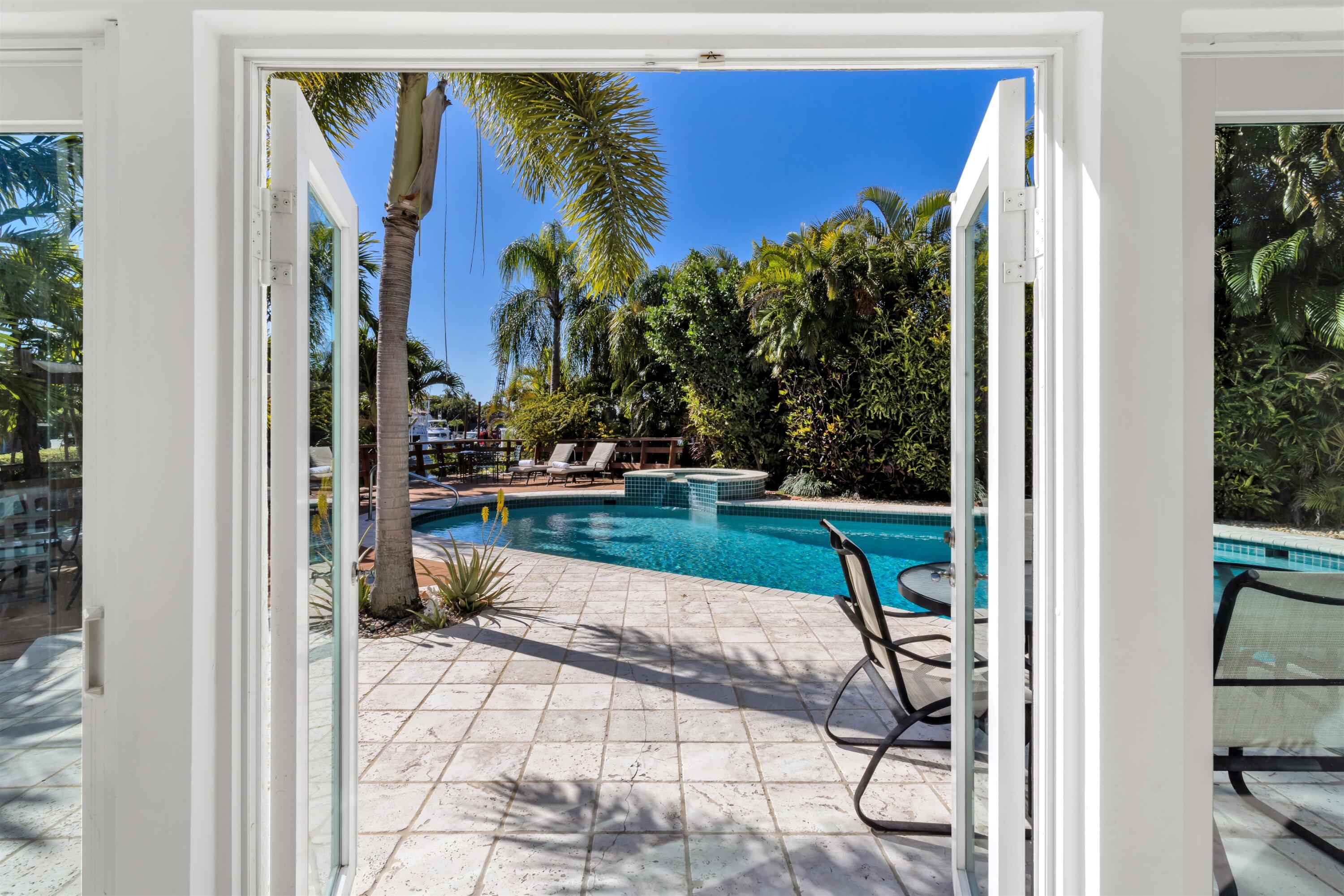 Sun N' Surf - Residential