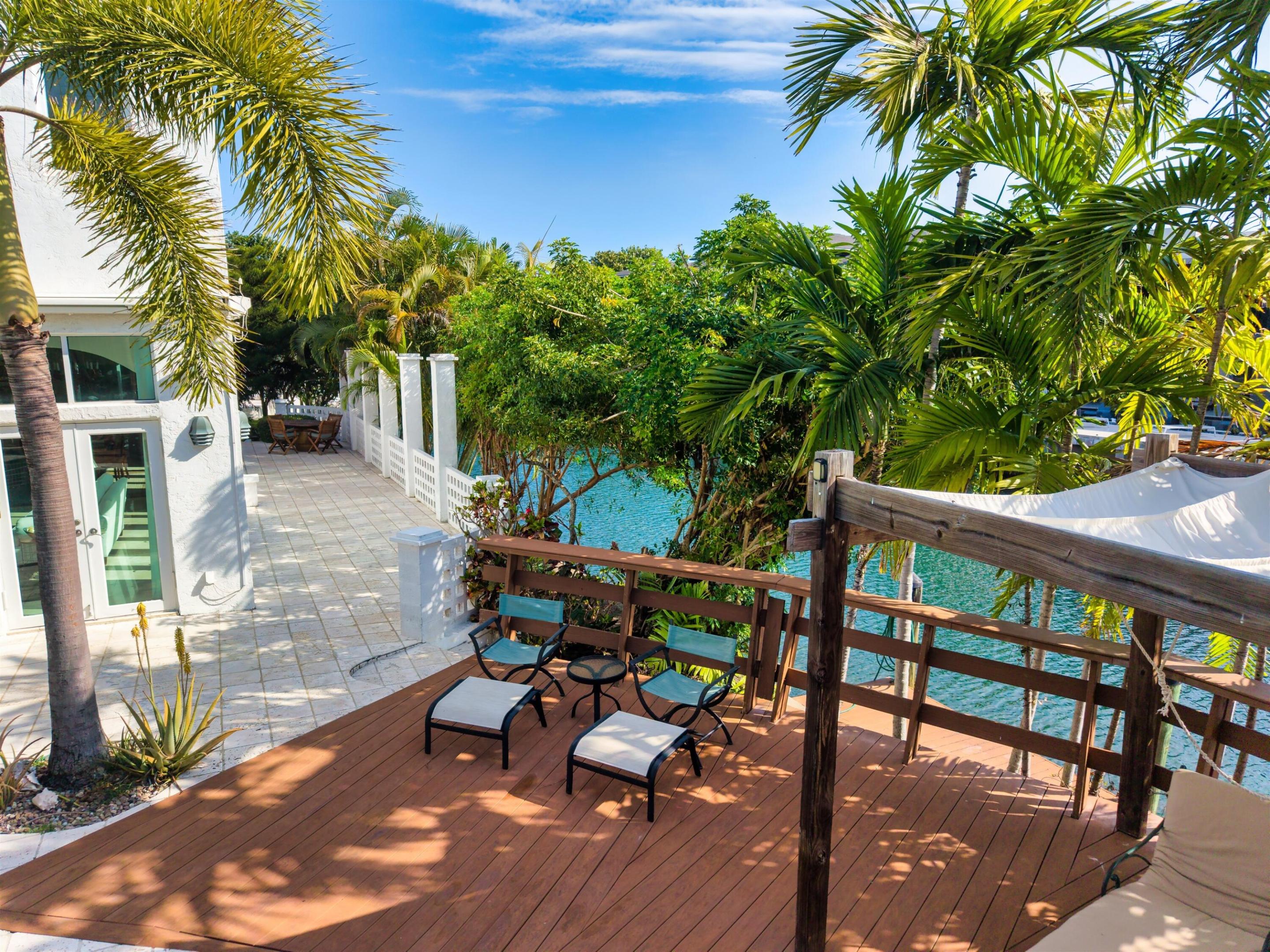 Sun N' Surf - Residential