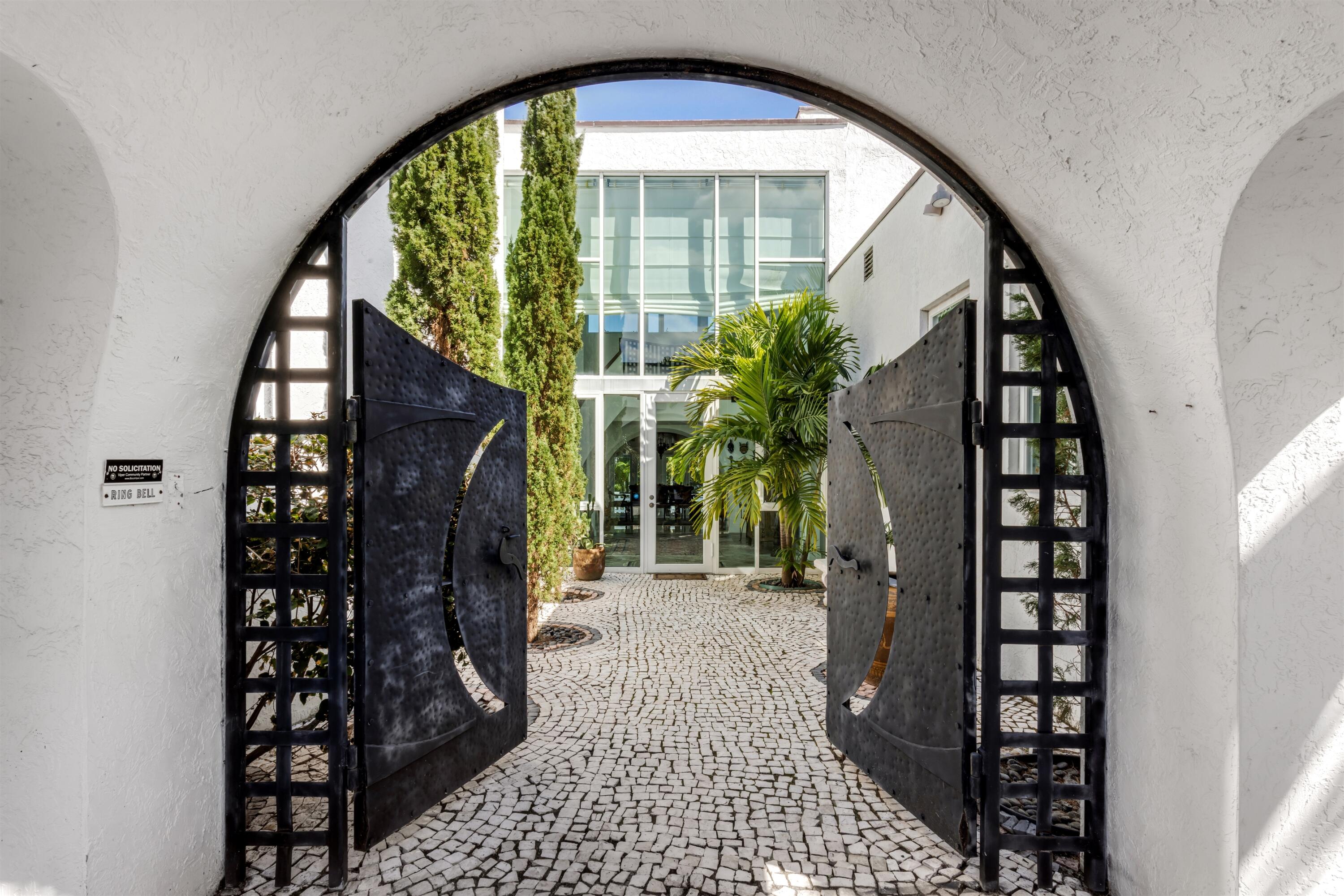 Sun N' Surf - Residential