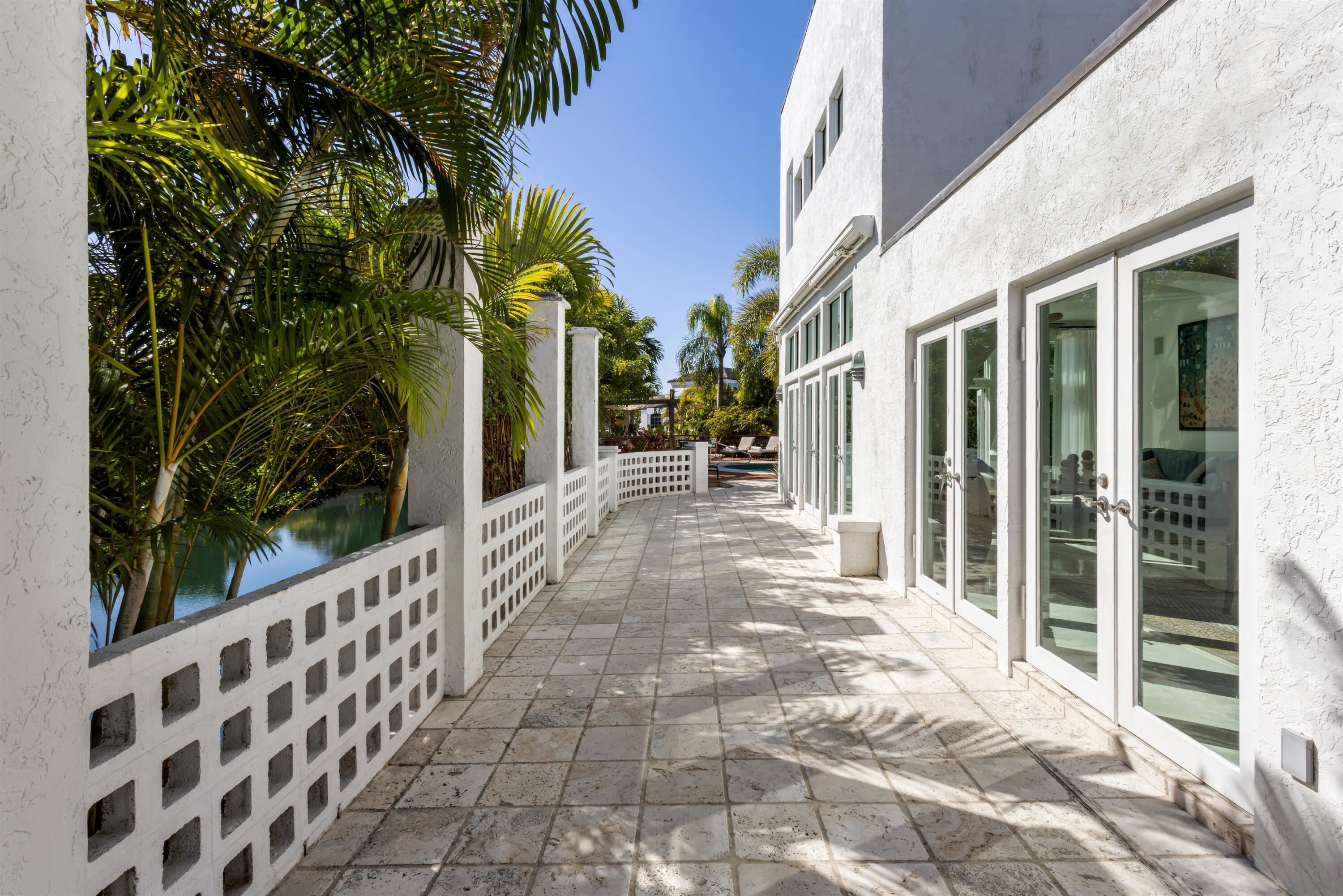 Sun N' Surf - Residential