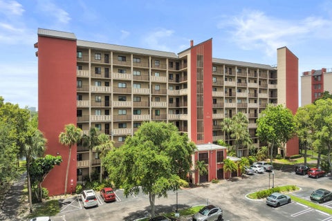 Photo of 2200 S Cypress Bend Drive #707, Pompano Beach, FL 33069 (MLS # B26052558)