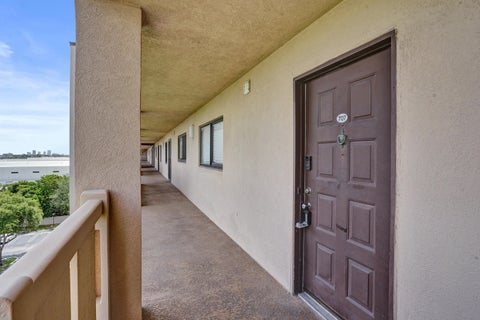 Tiny photo for 2200 S Cypress Bend Drive #707, Pompano Beach, FL 33069 (MLS # B26052558)
