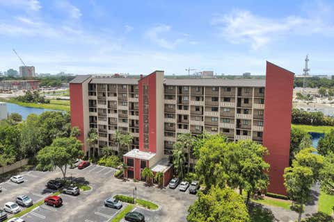 Tiny photo for 2200 S Cypress Bend Drive #707, Pompano Beach, FL 33069 (MLS # B26052558)