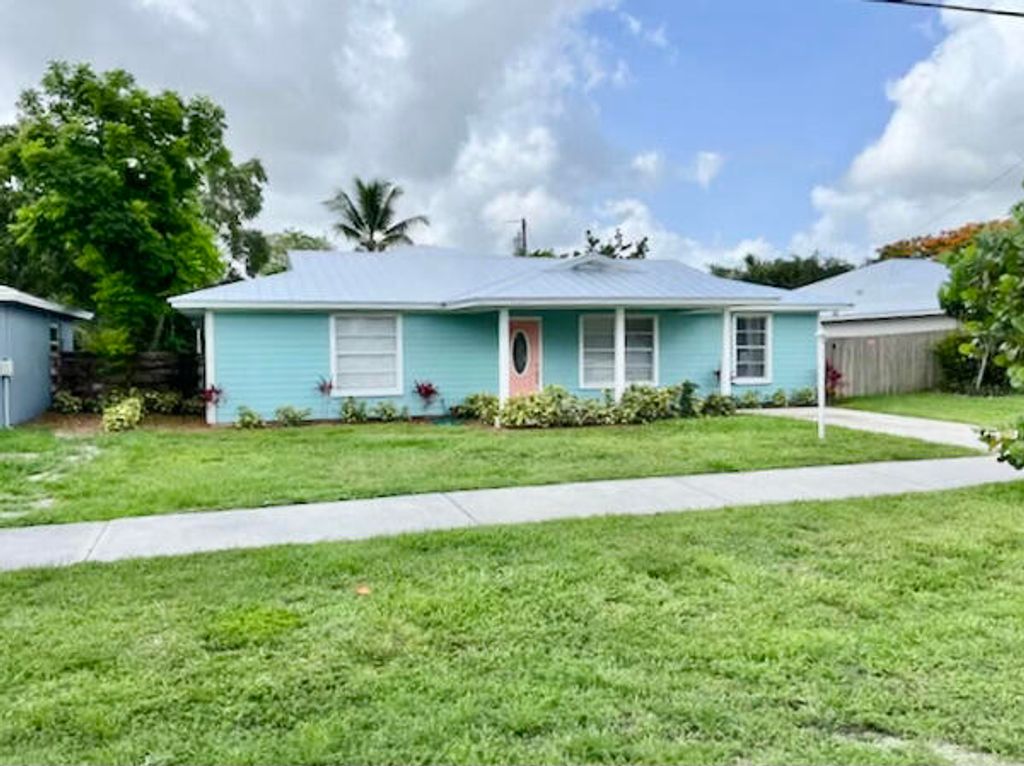 Photo of 2968 SE Salerno Road, Stuart, FL 34997 (MLS # R10822633)