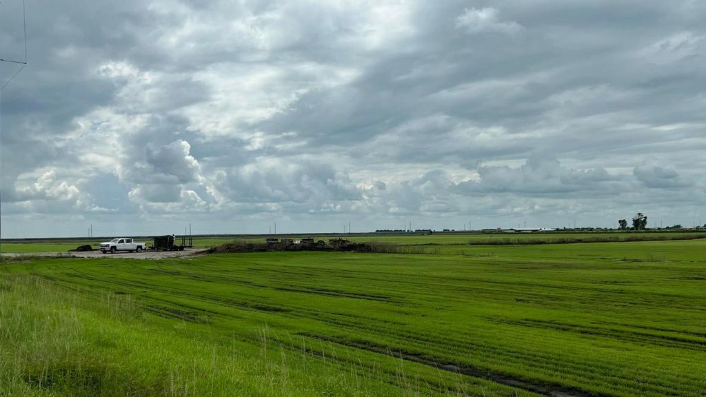 Photo of 400 State Road 80, Belle Glade, FL 33430 (MLS # R11133342)