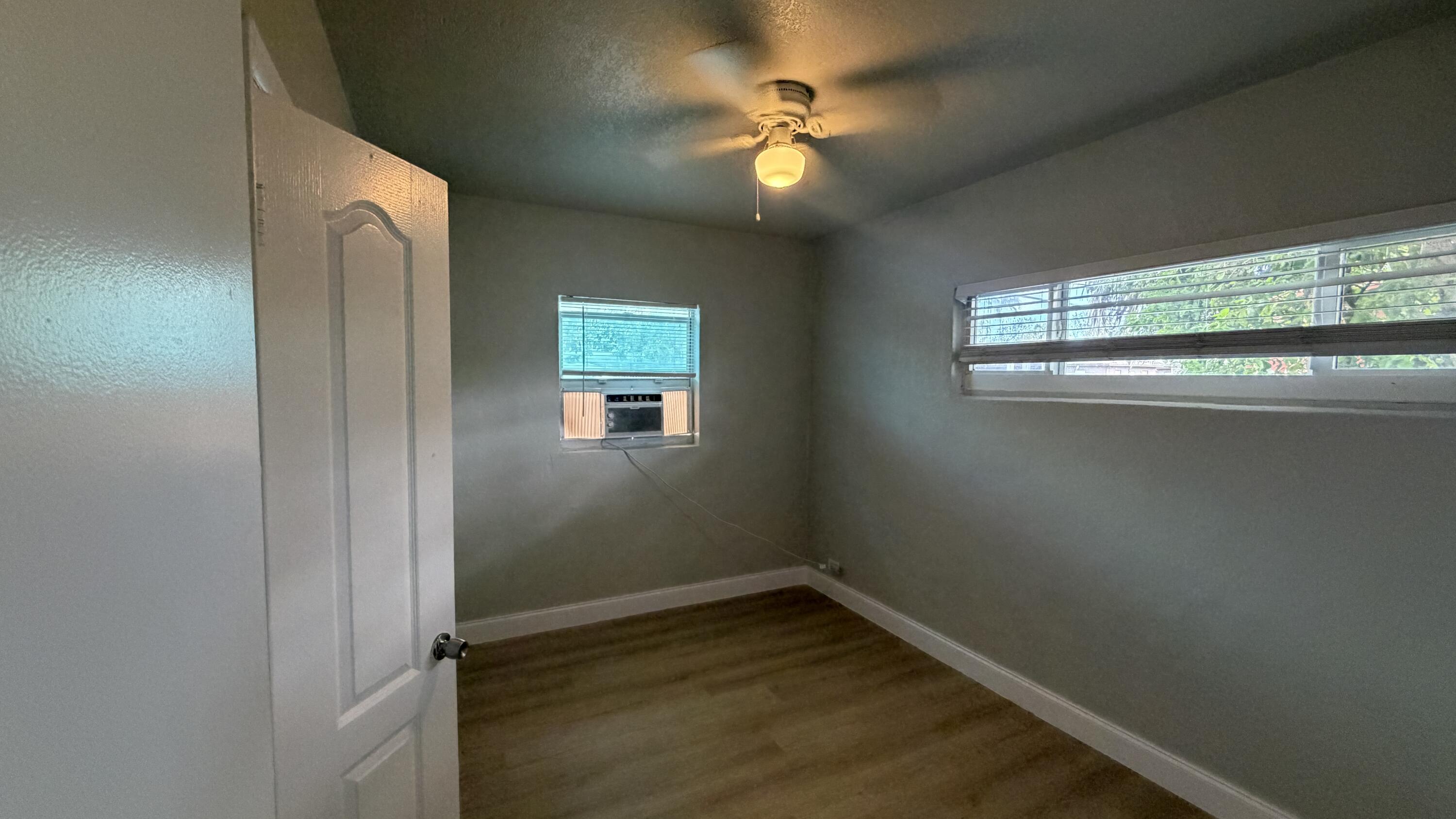 LINCOLN PARK - Residential Income