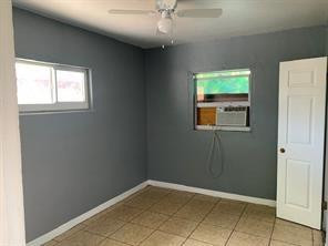 LINCOLN PARK - Residential Income