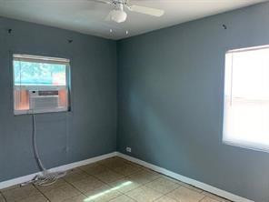 LINCOLN PARK - Residential Income