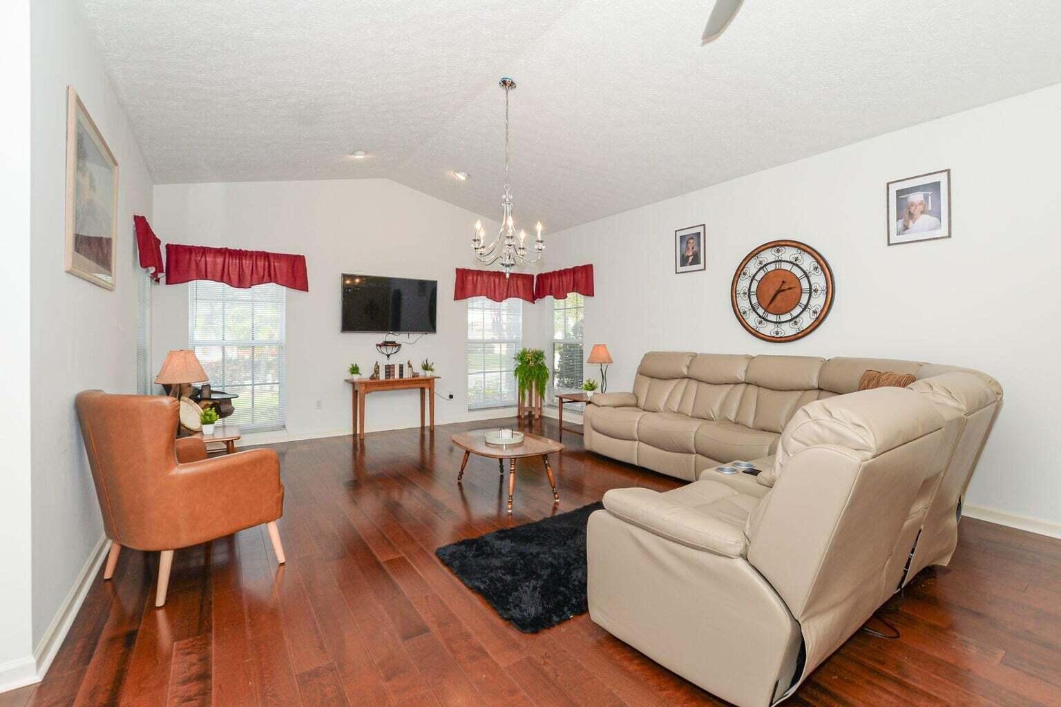 Oleander Pines - Residential