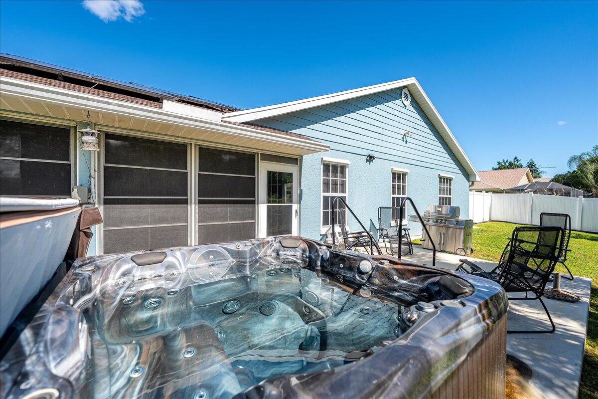 Oleander Pines - Residential