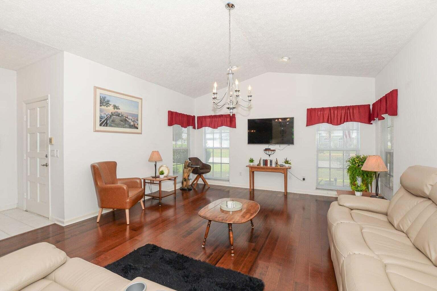 Oleander Pines - Residential