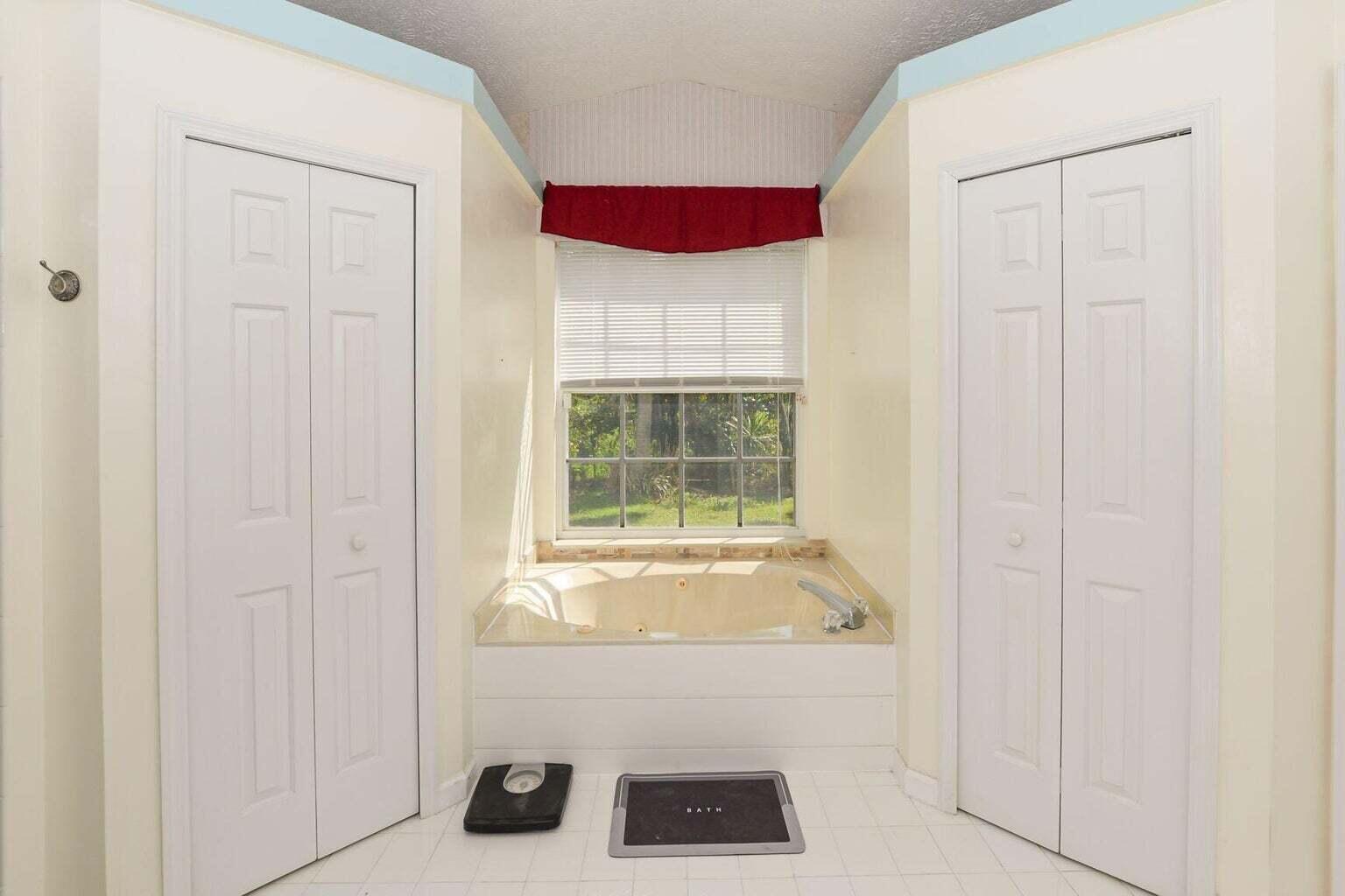 Oleander Pines - Residential