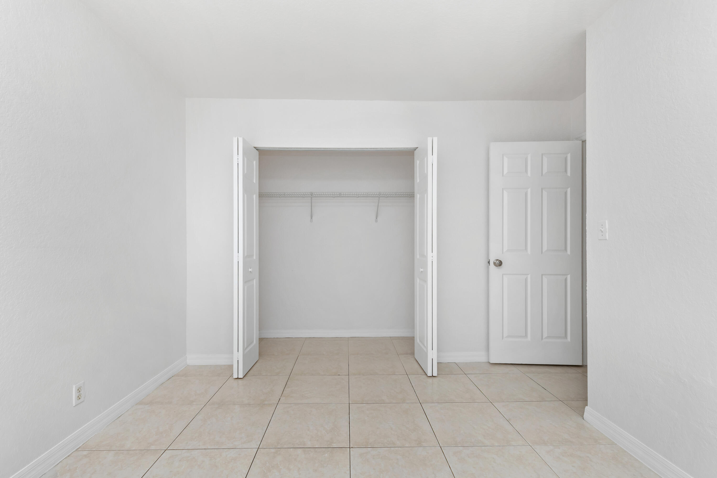 HALLANDALE BY THE SEA - Residential Lease