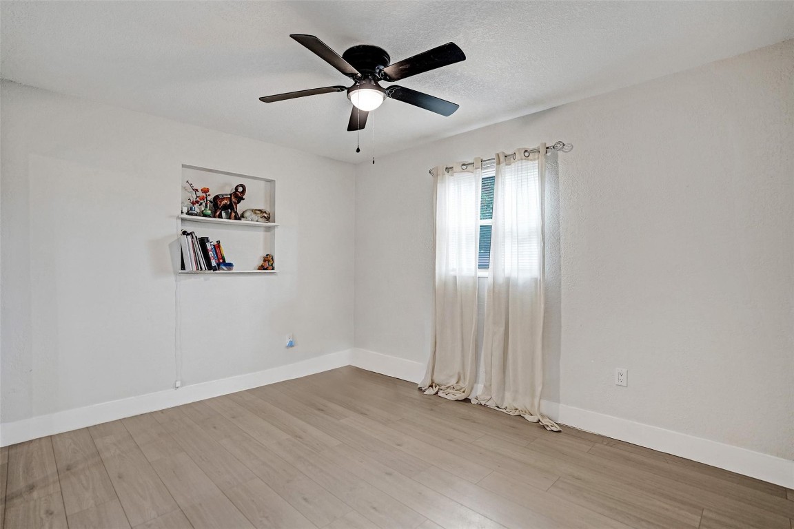 Sunrise Golf Village Sec - Residential