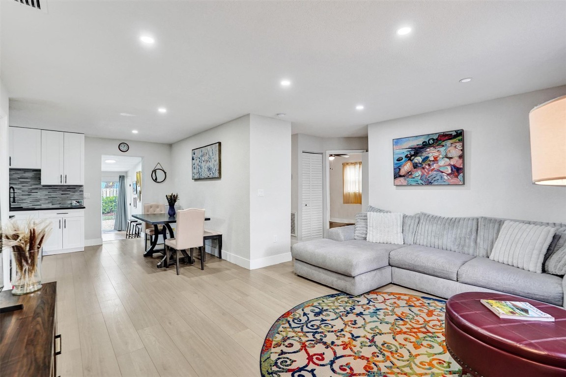 Sunrise Golf Village Sec - Residential