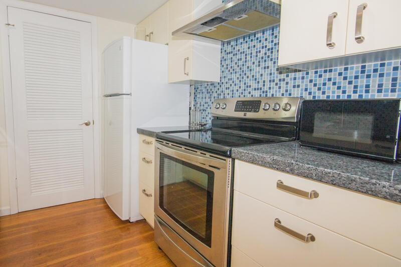 View photos, virtual tours, details... 301 Croton Avenue 405