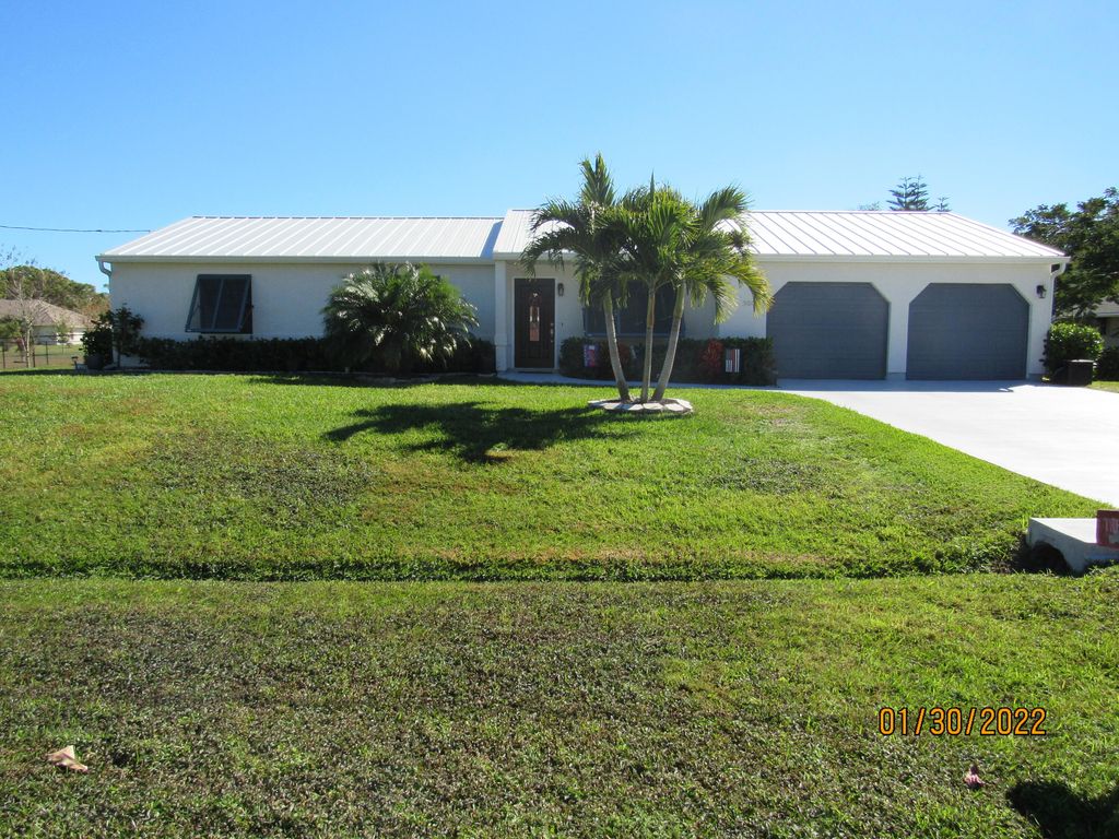 Photo of 3009 SE Darien Road, Port Saint Lucie, FL 34952 (MLS # R10773455)