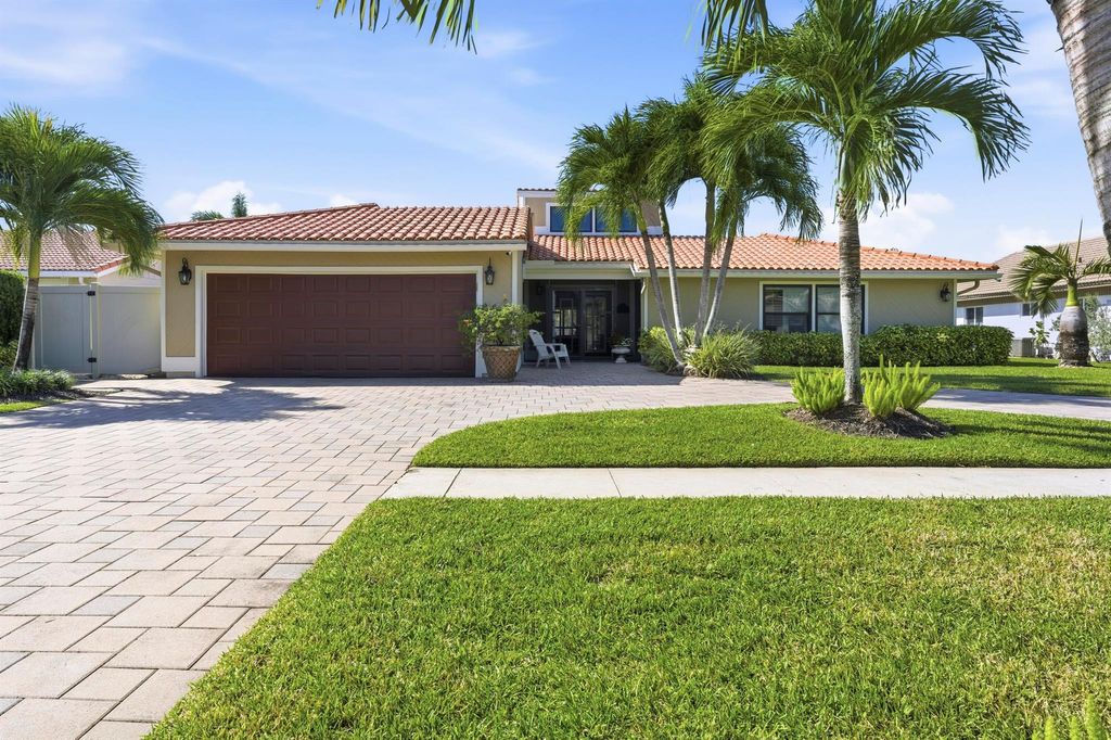 Photo of 11327 Wingfoot Drive, Boynton Beach, FL 33437 (MLS # R11142414)