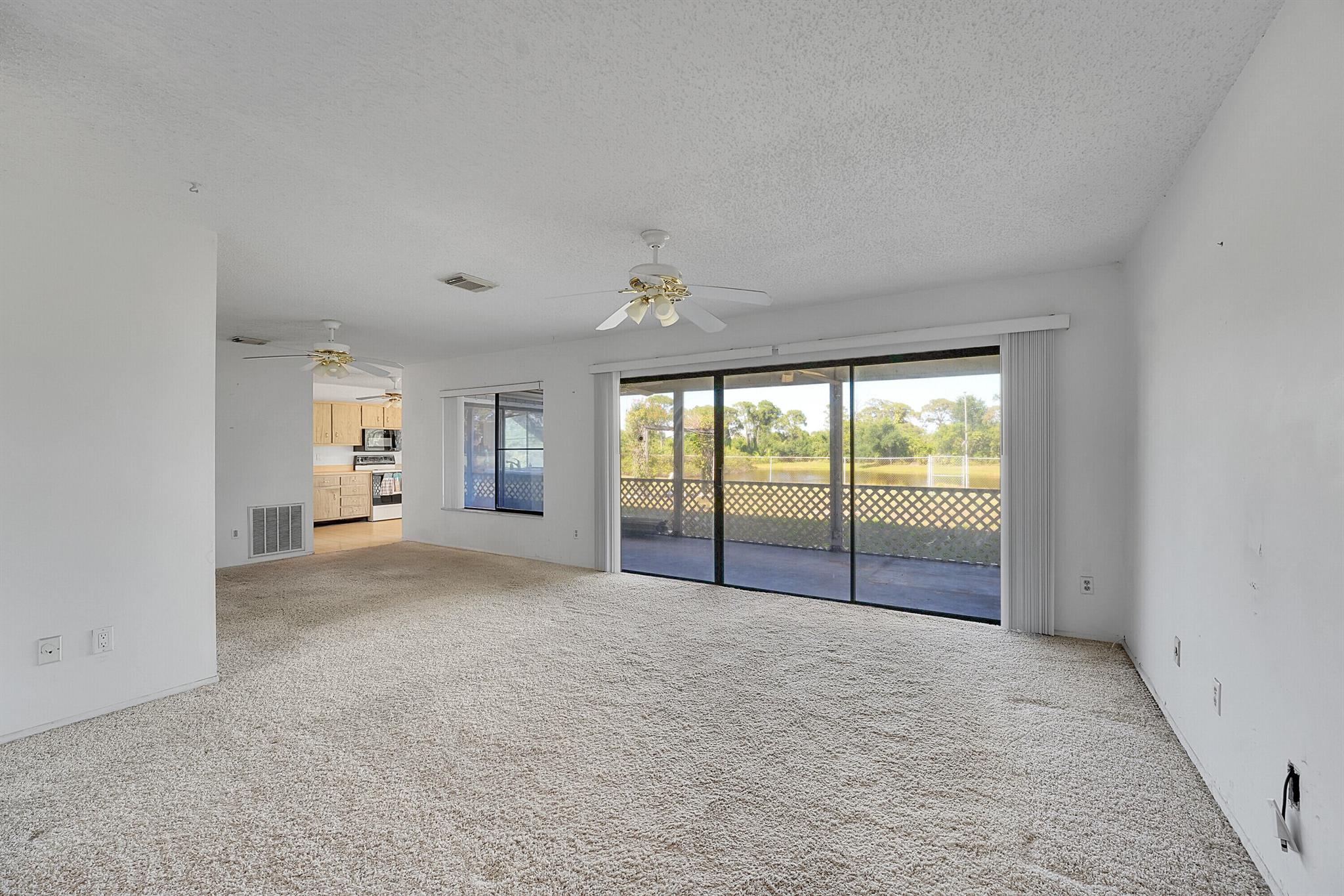 1701 SE Burgundy Lane