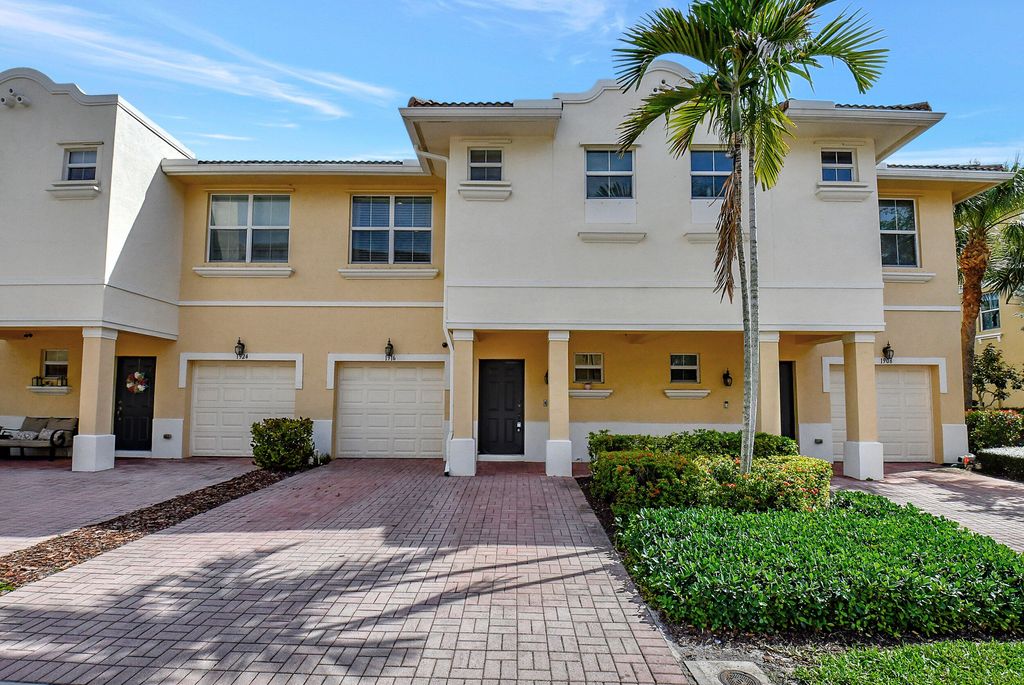 Photo of 1916 Via Sofia, Boynton Beach, FL 33426 (MLS # R10959329)