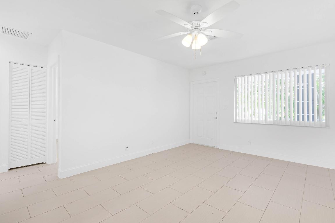 BOCA RATON SQUARE GATEWAY - Residential Lease
