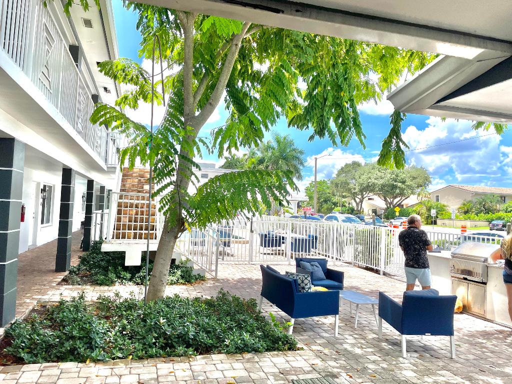 BOCA RATON SQUARE GATEWAY - Residential Lease