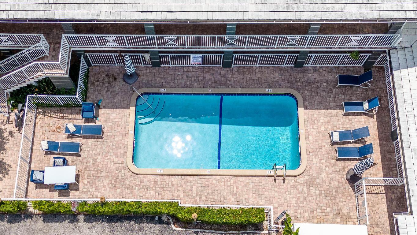 BOCA RATON SQUARE GATEWAY - Residential Lease