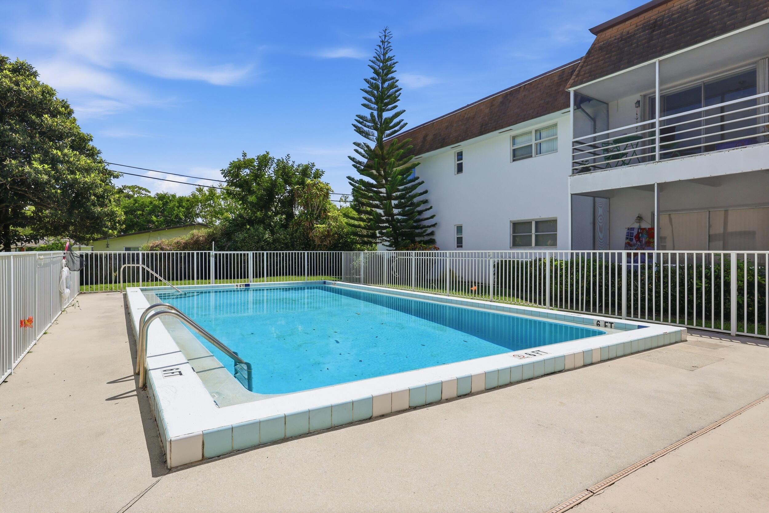 MANSON CONDO - Residential