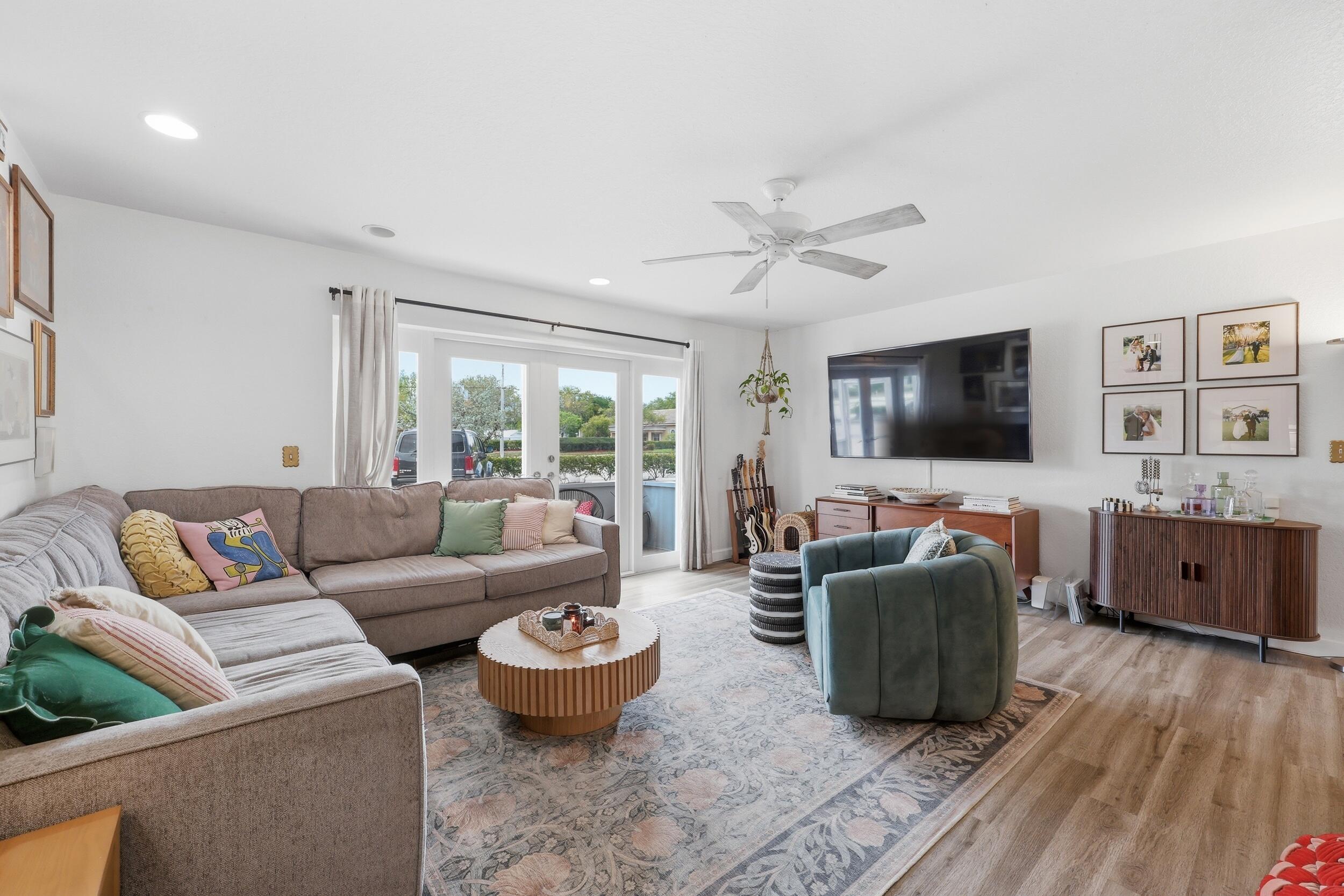 MANSON CONDO - Residential